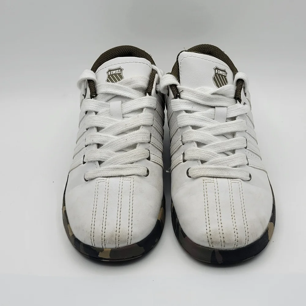 Varsity White and Camouflage Kids Sneakers Bt K-Swiss SIZE 3.5. #1549‎